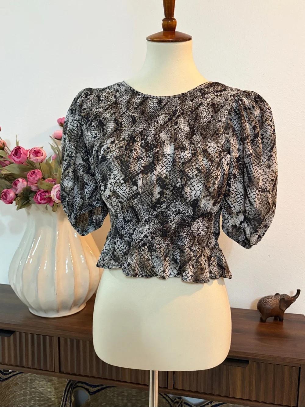 Free People | Snakeskin Puff Peplum Top | Size Small